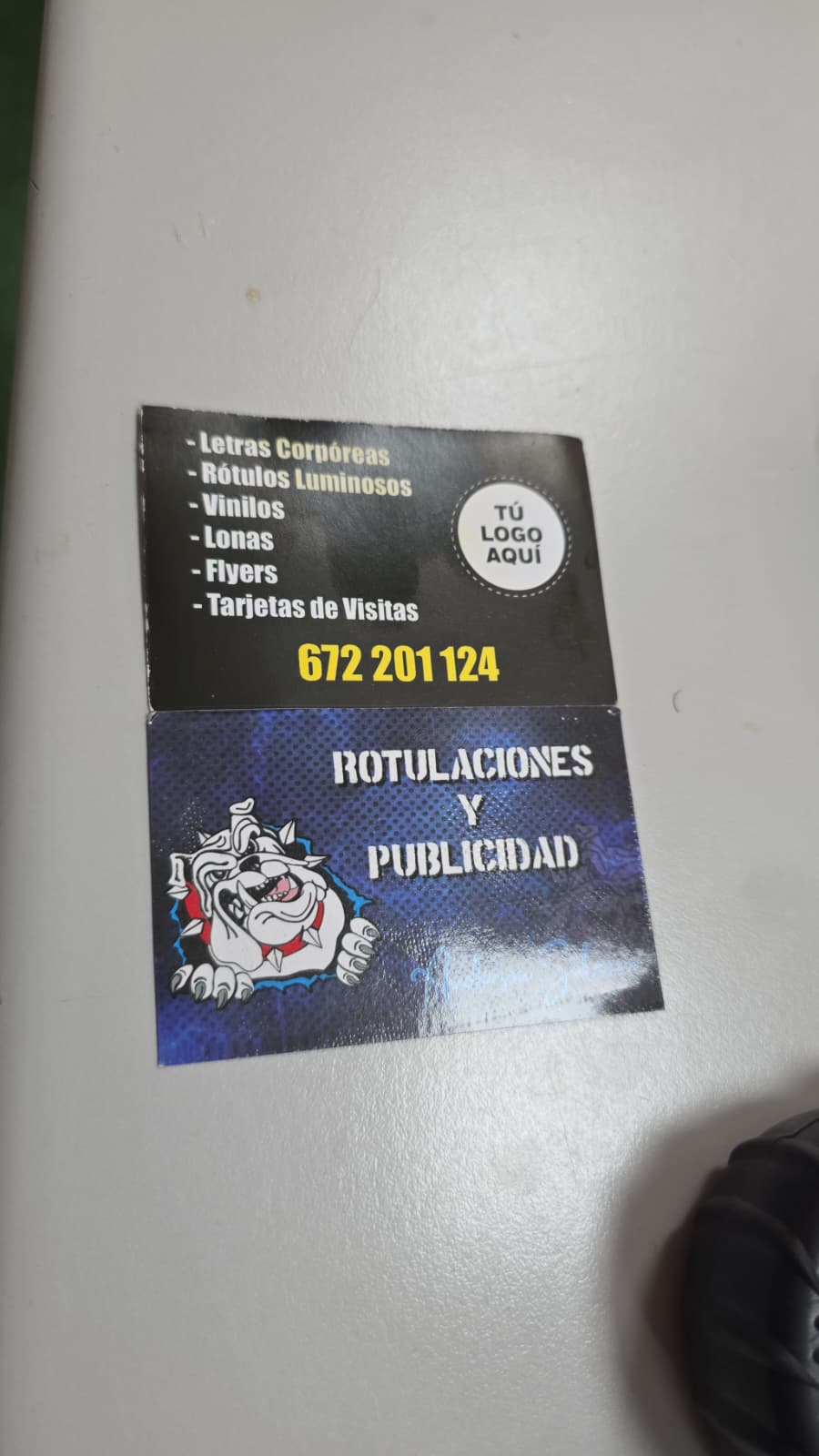 Diseño de material publicitario para empresa