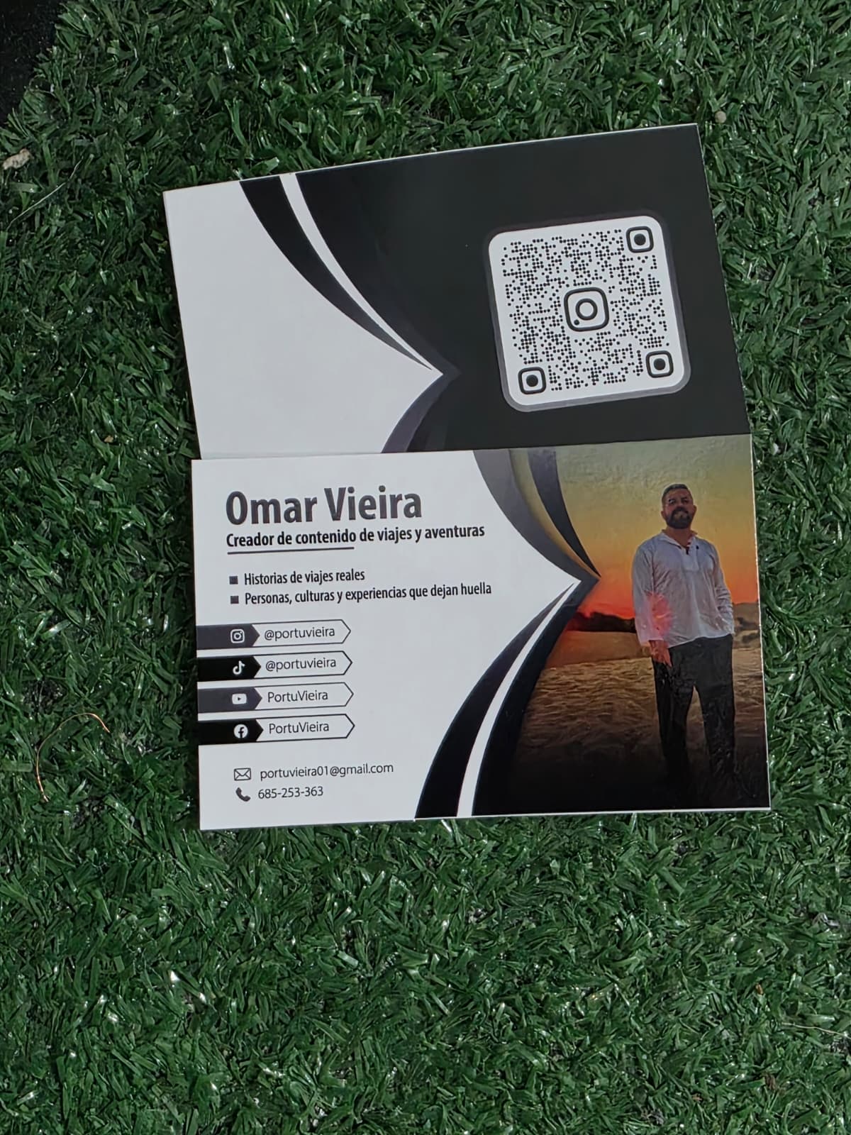 Material gráfico corporativo impreso