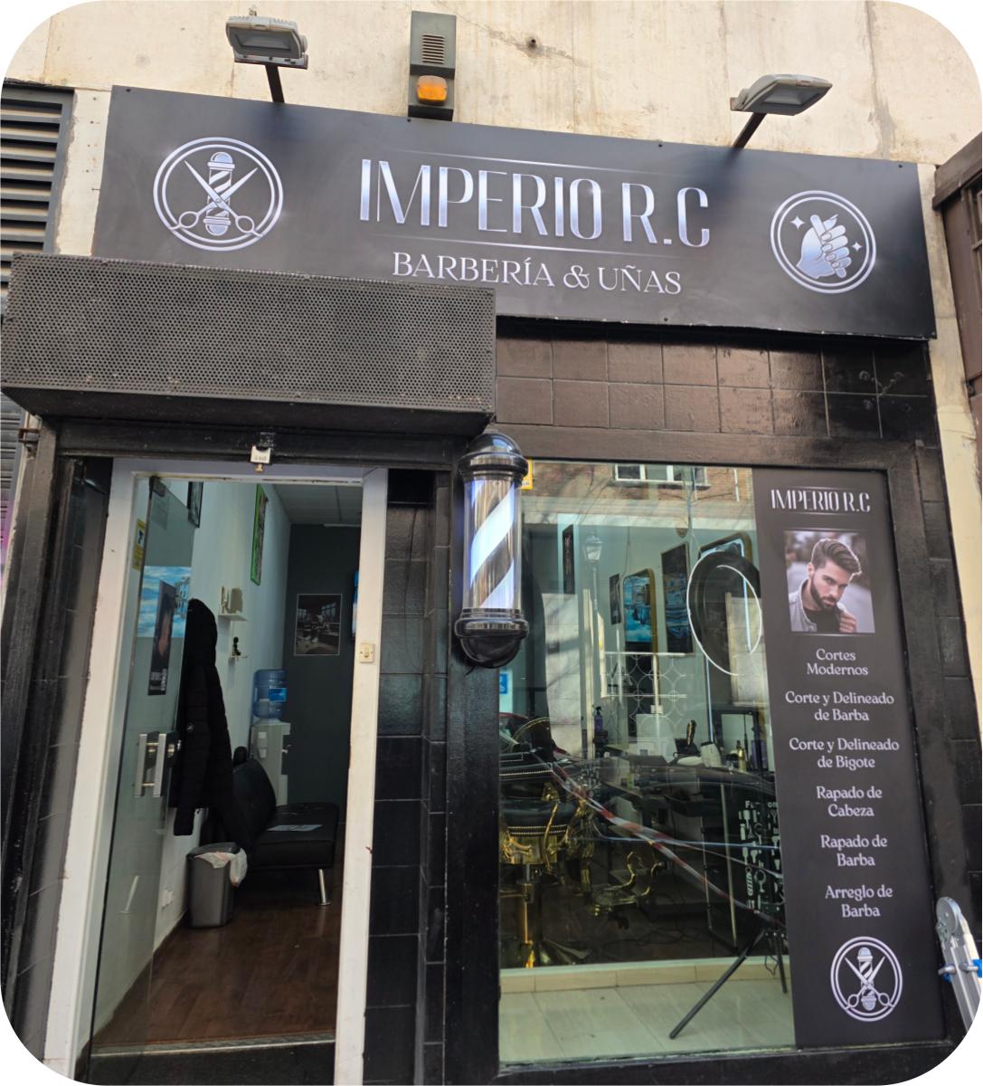 Fachada rotulada con vinilo Imperio R.C Barbería y Uñas